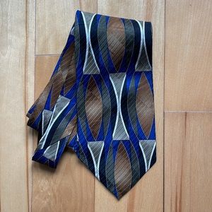 Ziggurat brown Royal tie geo design